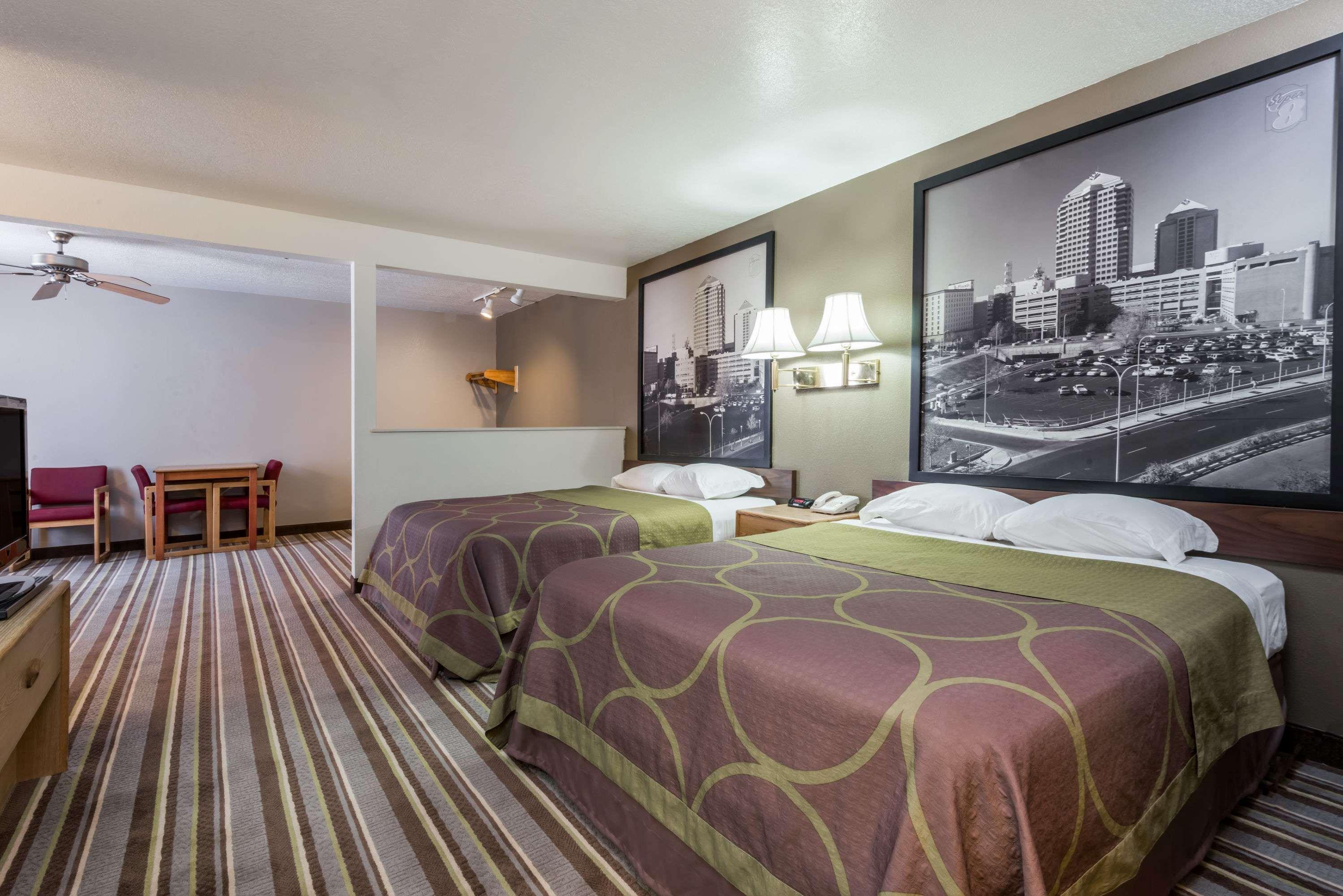 Super 8 By Wyndham Bernalillo Hotel Exterior photo