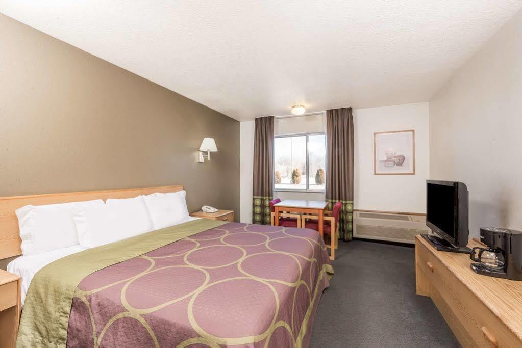 Super 8 By Wyndham Bernalillo Hotel Exterior photo