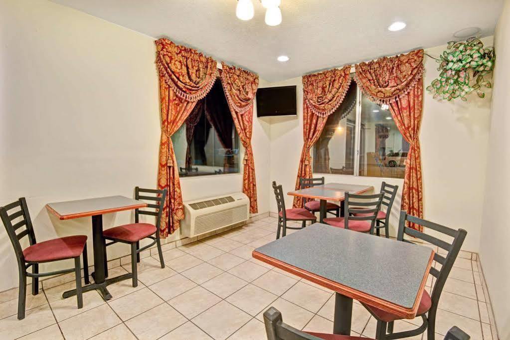 Super 8 By Wyndham Bernalillo Hotel Exterior photo